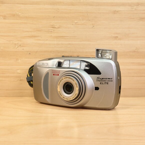 Minolta Supreme Freedom Zoom Elite / 35mm Film Point & Shoot Camera / Tested - Picture 2 of 8